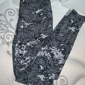Nike printed leggings